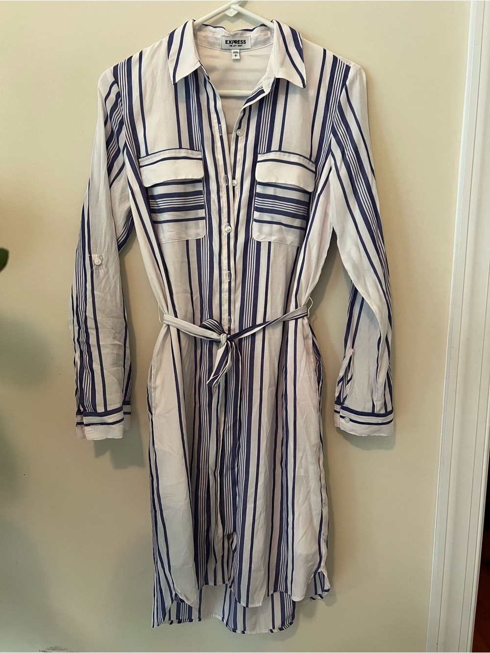 Express White and Navy Stripe Long-Sleeve Shirt Dress with Tie Belt